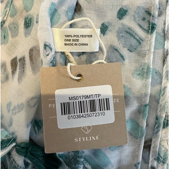 NWT Women’s Bohemian pattern print kimono - one size - Picture 6 of 6